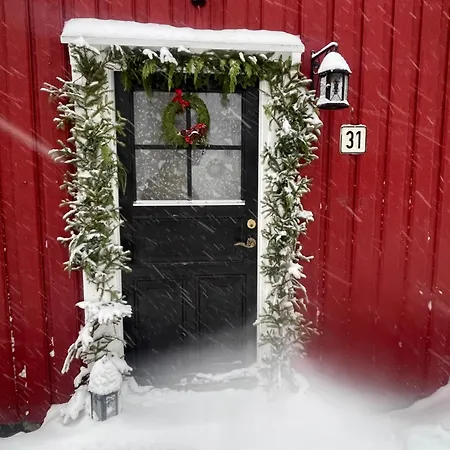 Lillevilla I Koseligste Gate Tvedestrand